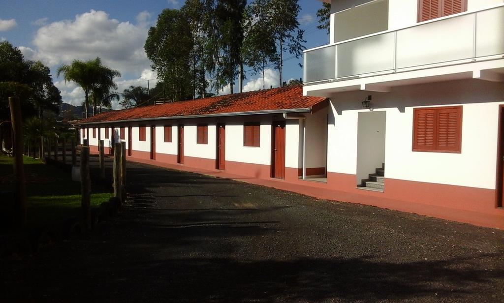 Hotel Lindoia Rural Экстерьер фото